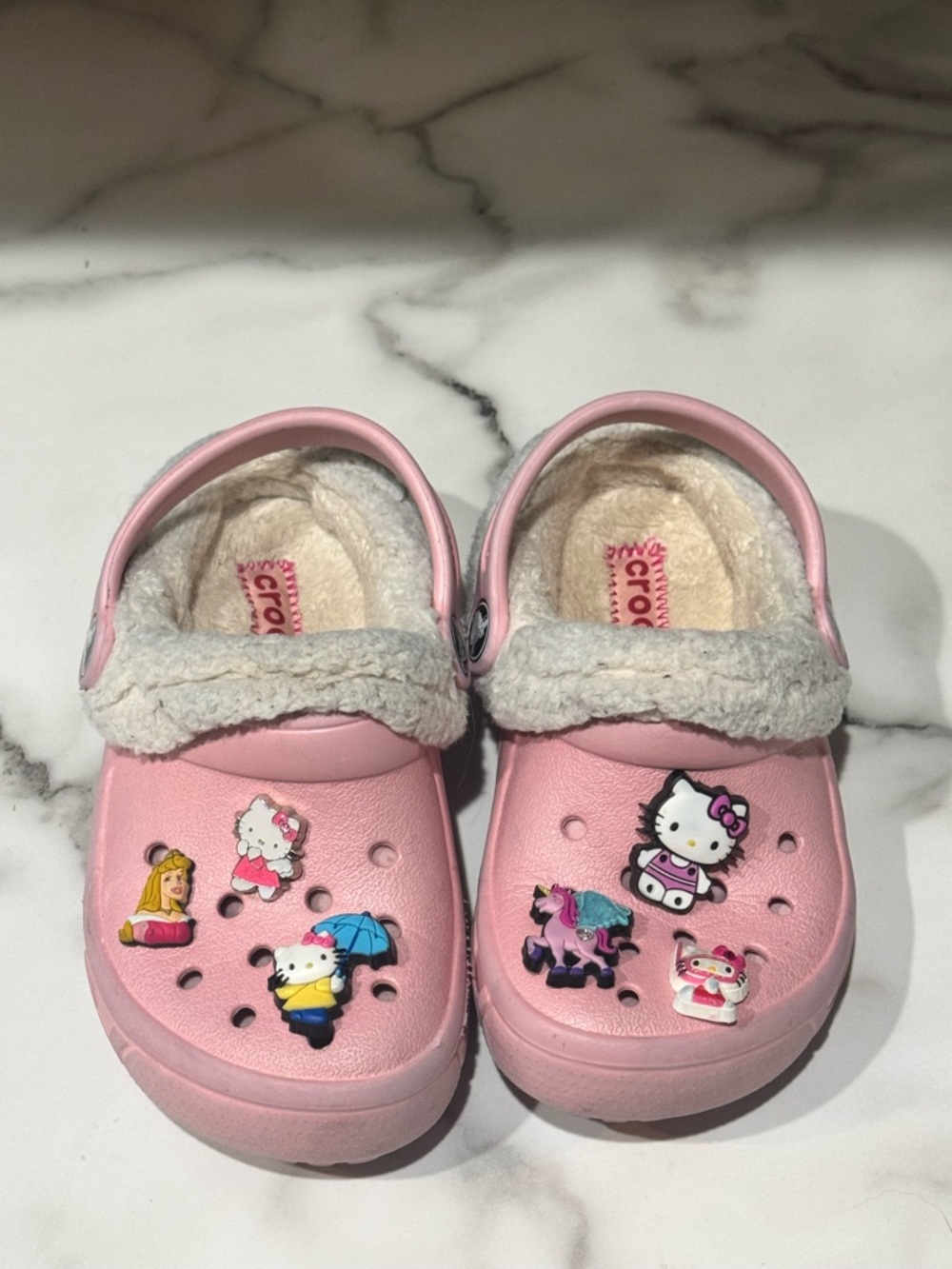 Hello Kitty Crocs Kids Clogs Pink With Fleece-Lined Interior Size C10c11 GUC